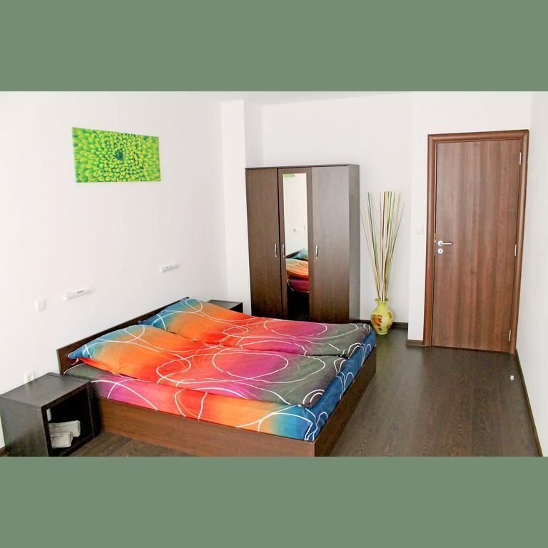 Flora Apartment Centrum Szófia Kültér fotó