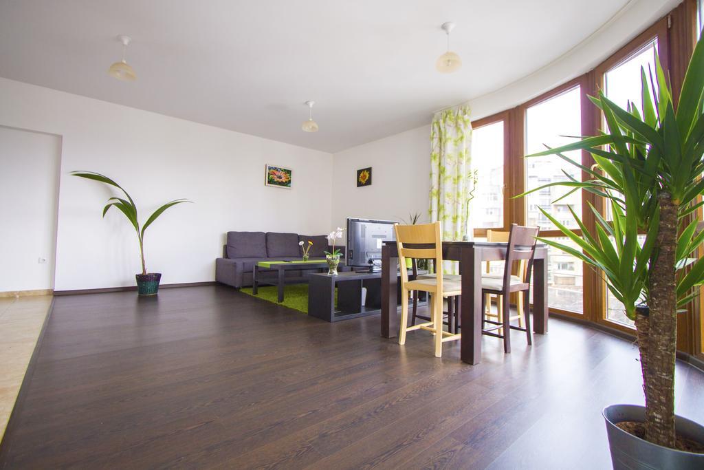 Flora Apartment Centrum Szófia Kültér fotó